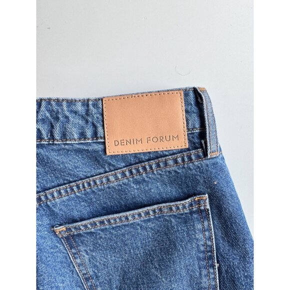 Aritzia DENIM FORUM Farrah Curve Fit High Rise Blue Wide Leg Jeans, Size 25 - Picture 6 of 16